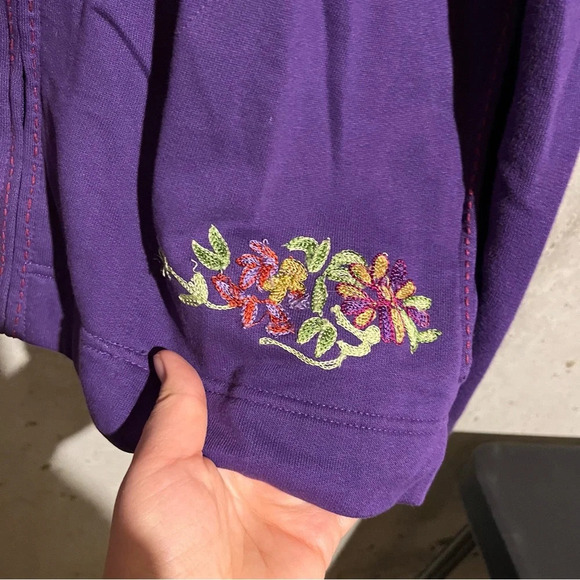 Sara Studio Embroidered Floral Purple Full Zip Sweatshirt Size Large - Picture 4 of 11
